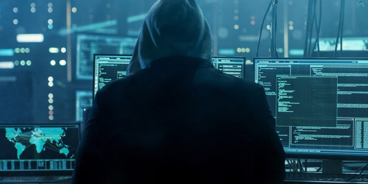 Hackerler 19 yıl Boyunca Bilgi Çalmış, Anlaşılmamış