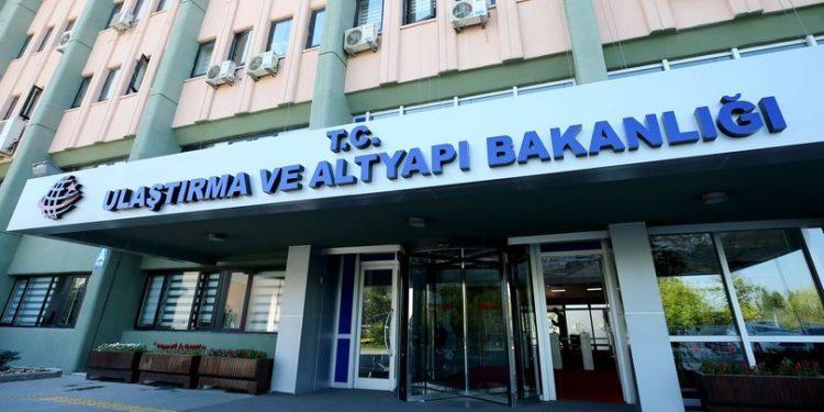 Depremde Telefonların Çalışmamasının Esas Sorumluları BTK ve Ulaştırma Bakanlığı