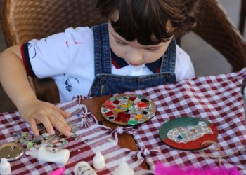 Gönüllü Öğrenci Dila Kurdoğlu Çocukları E-atık Konusunda Bilinçlendirdi