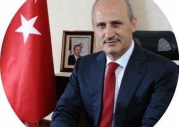 Bakan GSM Operatörlerin 118 milyon Olan Aynı Anda Konuşma Kapasitesinin 175 Milyona Çıkarılacağını Söyledi