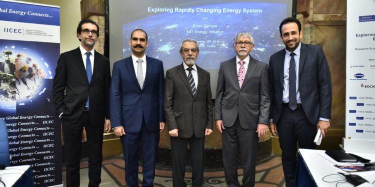 İstanbul Uluslararası Enerji ve İklim Merkezi’nden (IICEC) “Hızla Değişen Enerji Sistemini Keşfetmek” Semineri Minerva’da Yapıldı