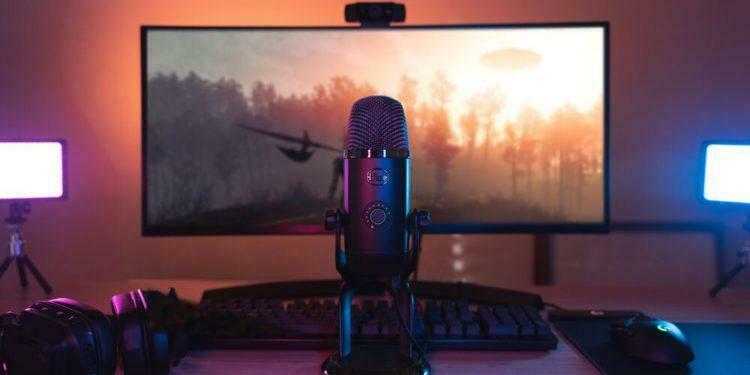 Logitech İçerik Üreticileri ve Yayıncılar için Yeni Mikrofonu Yeti X’i Tanıttı