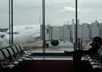 Paris Orly Havalimanı’ndaki Teknik Arıza Uçuşları Durdurdu
