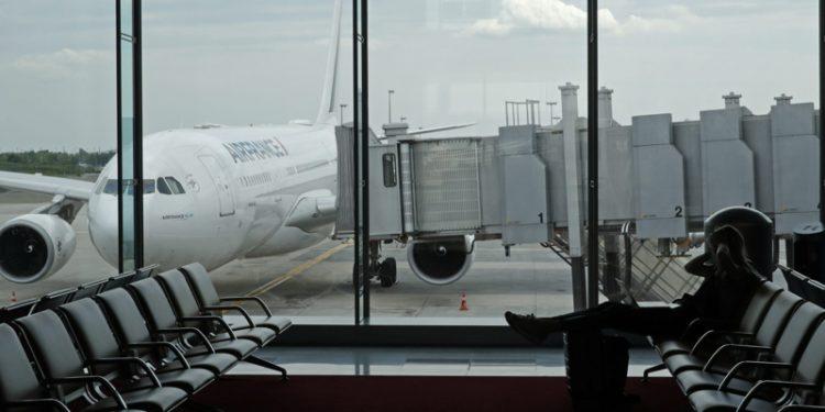 Paris Orly Havalimanı’ndaki Teknik Arıza Uçuşları Durdurdu