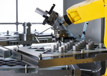 TEZMAKSAN Robot Zirvesi’nde Cubebox ve Yeni Yazılımı ROBOCAM’ı Görücüye Çıkardı