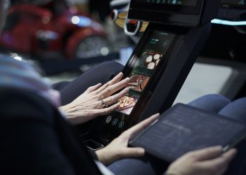Bosch Araçlarda 3D Ekranların Önünü Açıyor