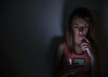 Taciz Yazılımlarına Karşı Güç Birliği: Aile İçi Şiddetle Mücadele Eden Kurumlar ve BT Güvenliği Şirketleri Güçlerini Birleştirdi