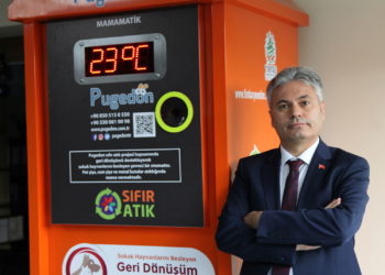 1 Yılda 500.000 Sokak Hayvanını Besledi, 3 Milyon Adet Atık Topladı