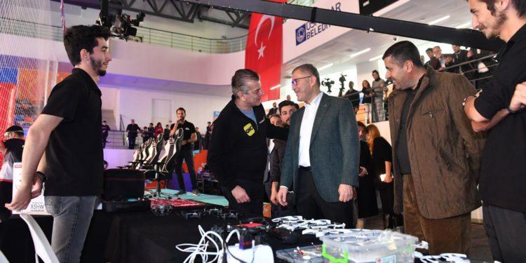 Üsküdar’da Düzenlenen Drone ve Robotik Festivali Gençleri Mutluluktan Uçurdu