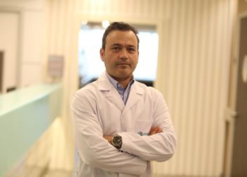 Masa ve Sandalyeye Bağımlı Çalışanları Bekleyen Tehlike