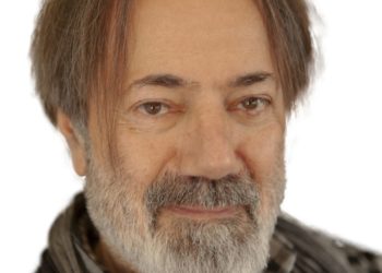 Oyun Yazarı Mevlüt Dinç’ten ‘Hayat Bir Oyun’ Kitabı