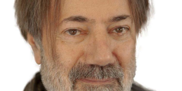 Oyun Yazarı Mevlüt Dinç’ten ‘Hayat Bir Oyun’ Kitabı