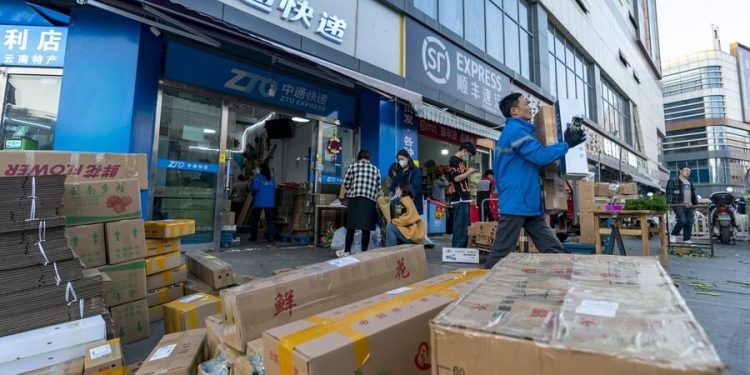 Çin’de 2 Ay İçinde 20 milyardan Fazla Paket Taşındı