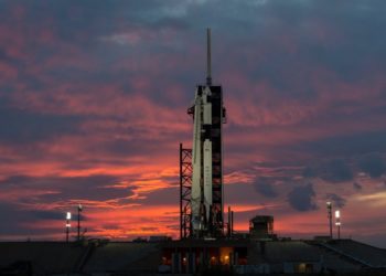 Elon Musk ve Nasa, Acil Durumda Astronotların Güvenliğini Test Ettiler
