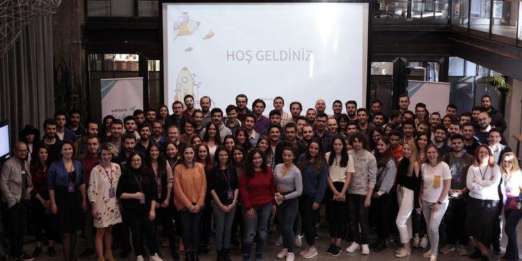 Softtech Genç Çalışanları İşe, Yeni Nesil Öğrenmeyle Başlıyor