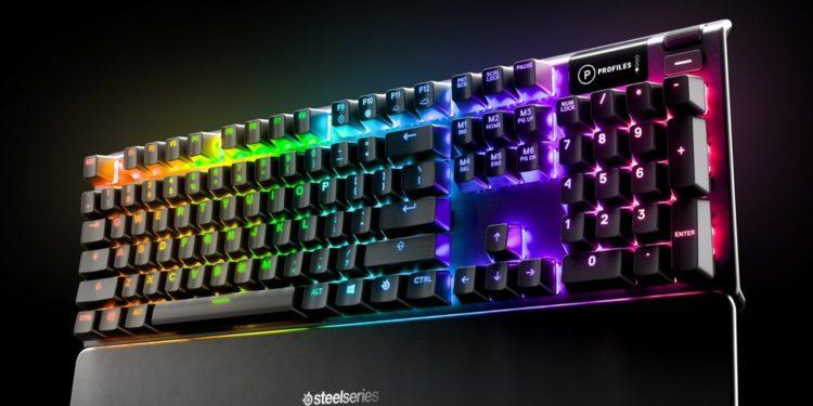 SteelSeries Oyuncu Klavyesi Apex 5 İle Oyun Kalitesini Artırıyor