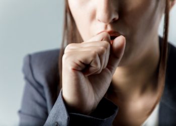 Kalp Krizi ve İnme Riski Yalnız Sigara İçenlere Göre Daha Yüksek