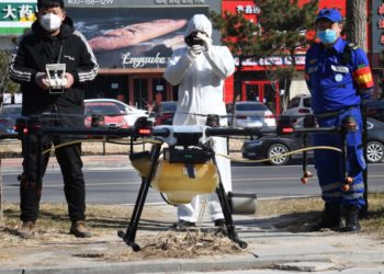 Çin’de Salgınla Mücadelede Robotlar ve Drone’lar Sokağa Çıktı