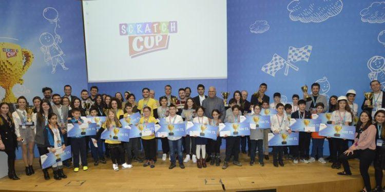 Minik Eller Scratch Cup 2020’de Benim Şehrim İle Kendi Şehirlerini Tasarladı