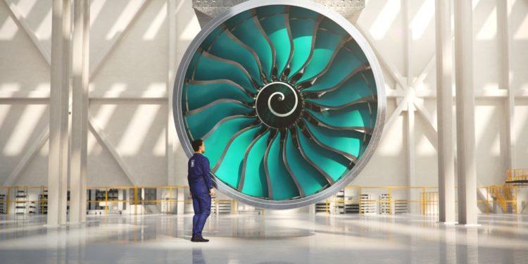 Rolls-Royce Dünyanın En Büyük Fan Kanatlarının Üretimine Başladı