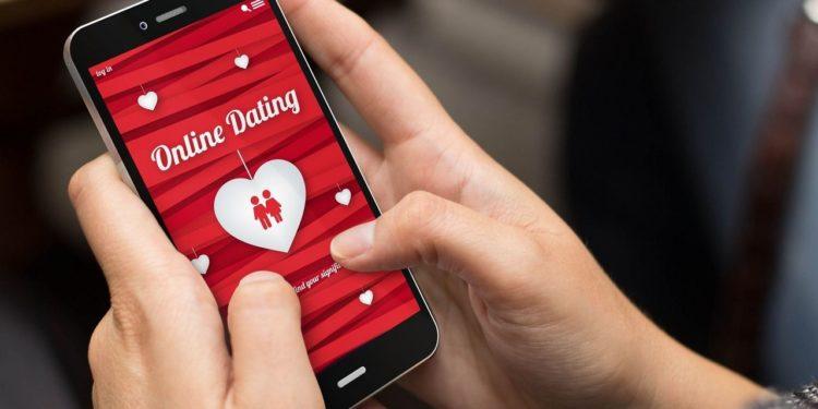 Arkadaşlık Uygulamaları Kişisel Verilerinizi Reklamcılarla Paylaşıyor