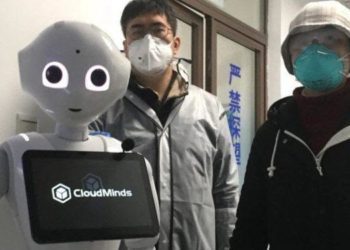 Çin’de “Durumu Hafif” Hastaları Robotlar Tedavi Ediyor