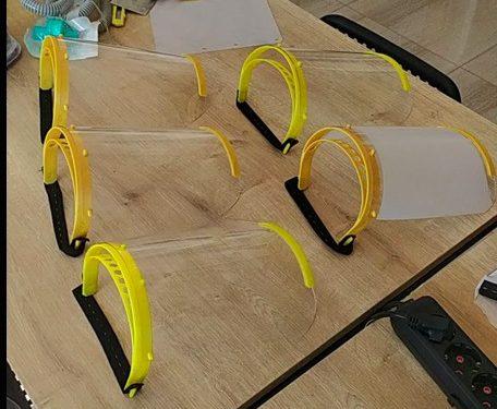 Sayıları 600’e Varan Gönüllü, Doktorların Maskelerini Ücretsiz “3D” ile Basıyor