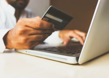 Tüketiciler, Elektrik ile İlgili Konularda Online Kanalları Tercih Etmeli