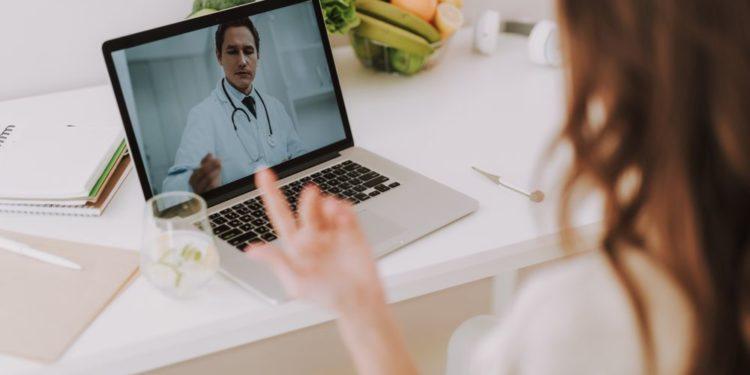 Demir Sağlık’tan 7/24 Online Doktor Danışmanlığı