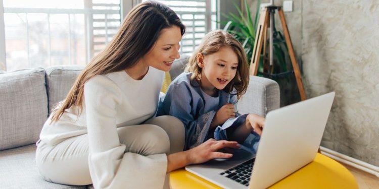 Aileler Çocuklarına Online Hobiler Arıyor