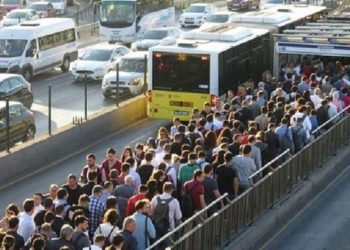 Pazar Sabahı 06:00’da, 2 Otobüste Şaşkınlık Yaratan Yoğunluk
