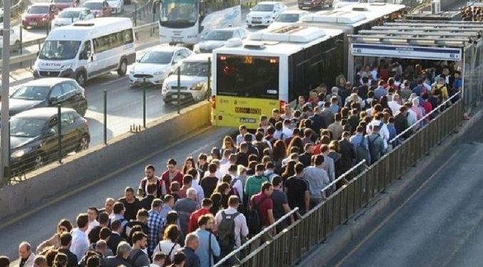 Pazar Sabahı 06:00’da, 2 Otobüste Şaşkınlık Yaratan Yoğunluk