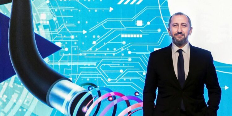 Türk Telekom Uzaktan Eğitim için Hazırlıklı Olduğunu Açıkladı