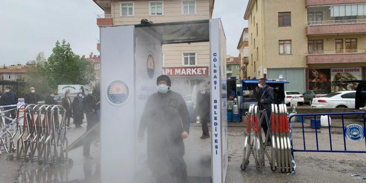 Gölbaşı Belediyesi Pazarlar İçin Kendi Dezenfektan Kabinini Üretti