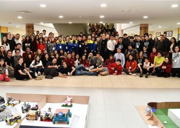 Akıllı Robotlar Birbirleriyle Yarıştı