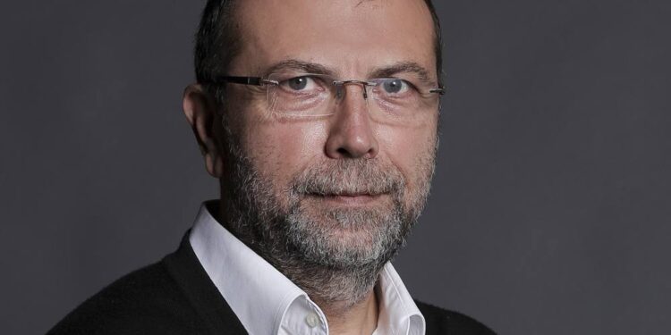 Sosyal İletişimin Dinamiklerini Değiştiren Sosyal Medya Platformları Evrimini Sürdürüyor