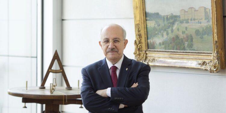 İTÜ Rektörü Prof. Dr. Mehmet Karaca: “Online Sınav Hazırlanıyor, Yaz Okulu Olacak”