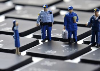 Polisin Sanal Ortamda İşlenen Suçlarda İnternet Abonelerine Ait Kimlik Bilgilerine Ulaşabilme Yetkisini İptal Eden Anayasa Mahkemesi Kararının Değerlendirilmesi