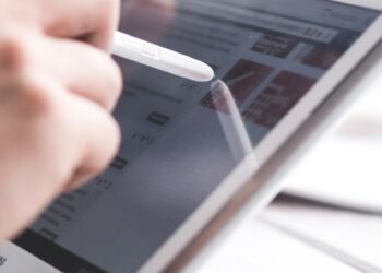 İnternet ve Telefon Tüketicileri, Aboneliğin Dijitalleşmesini İstiyor ve Bekliyor
