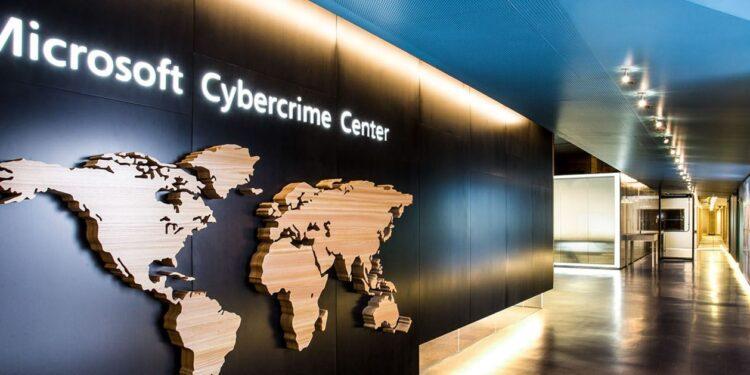 Microsoft Dijital Suçlar Birimi Covid-19 ile Artan Siber Saldırılara Karşı Uyardı
