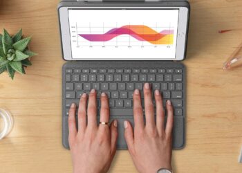 iPad’e Özel Logitech Combo Touch Tanıtıldı