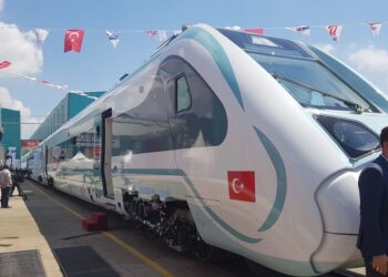 Türkiye’nin Yerli ve Milli Elektrikli Treninin Üretimine ASAŞ Destek Verdi