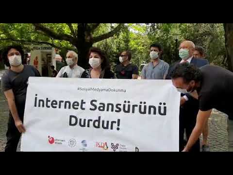 Sosyal Medya Düzenlemeleri, Ankara Kuğulu Park’ta Protesto Edildi
