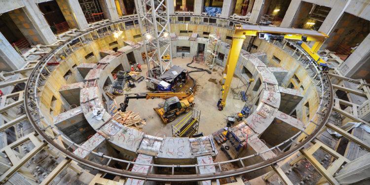 Tokamak Nükleer Füzyon Reaktörü ITER’in Montajına Fransa’da Başlandı