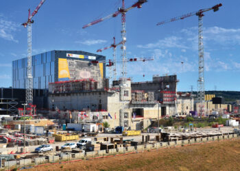 Tokamak Nükleer Füzyon Reaktörü ITER’in Montajına Fransa’da Başlandı