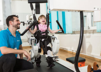 Fizik Tedavide Robotik Rehabilitasyon (Lokomat) Nedir? Kimler Kullanabilir?