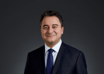 Babacan: “İnternet Tüm Öğrencilere Ücretsiz Sağlanmalı”
