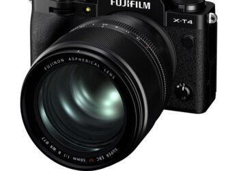 Fujifilm AF Özellikli F1.0 Lensi’ni Tanıttı