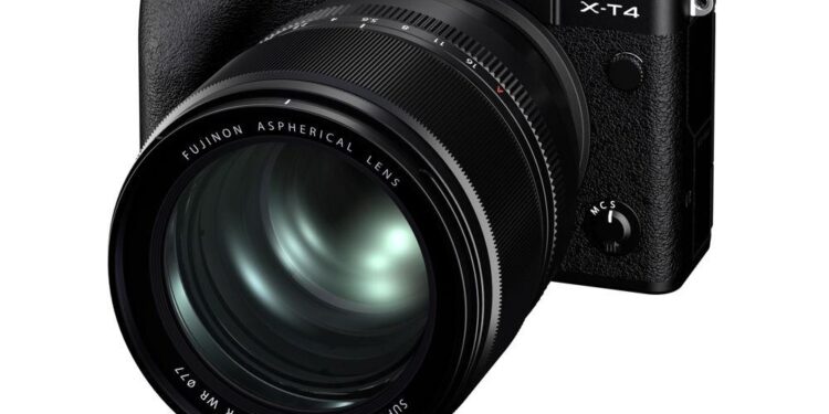 Fujifilm AF Özellikli F1.0 Lensi’ni Tanıttı