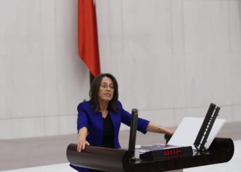 Ersoy; Devlet Malzeme Ofisinin PCR Testlerini Borsa Yasaklısı Şirketten Satın Almasını Sordu